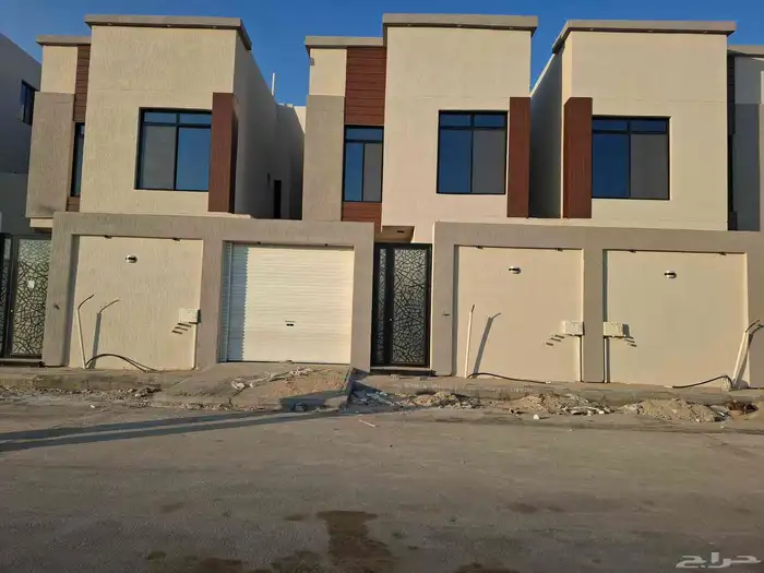 للبيع فلل فلل حي الصواري 226 متر 990 الف 3