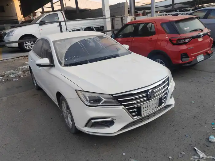 يوجد عندي سياره ام جي 2023 للبيع ارجو يتواصل مع الصامل 1