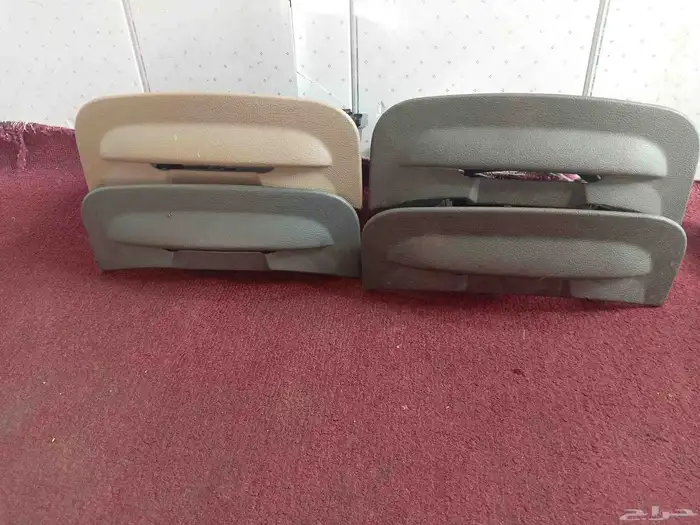 حامل الاكواب فورد فكتوريا موديل 2011 4