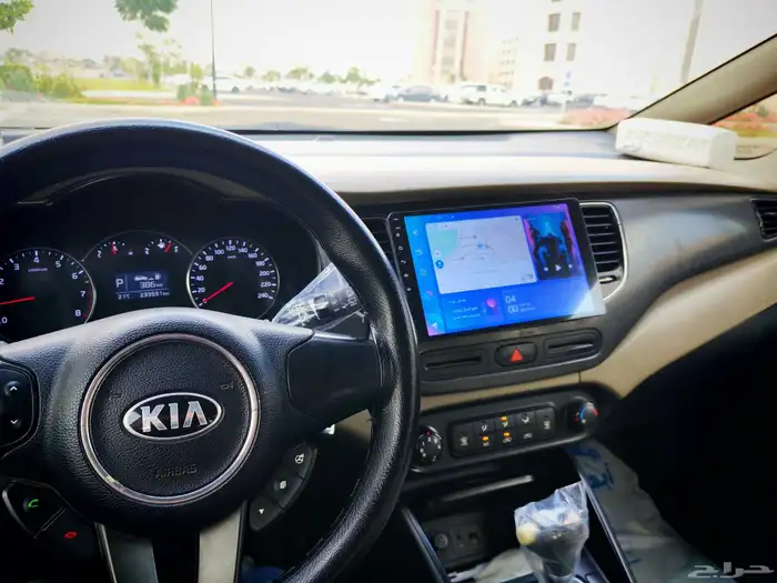 البيع كيا كارينز موديل2014 14