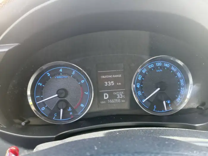 تويوتا كورولا بحال الوكالة للبيع او للبدل على سيارة عائلية 0