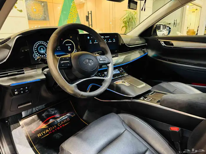 ازيرا 2022 V6 فل كامل نظيف جدا 6