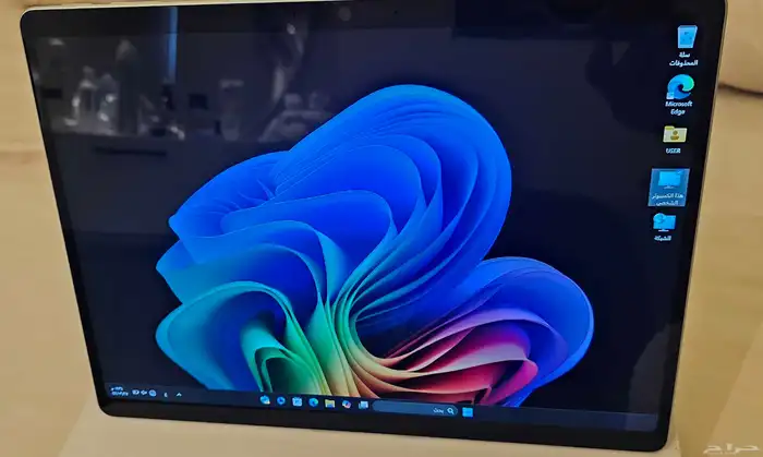 تابلت Microsoft Surface Pro 11 Plus فتح الكرتون فقط 0