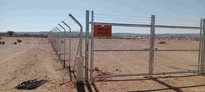 نقوم بعمال الشبوك المزارع المواقع الستراحات بجميع انواعها 0