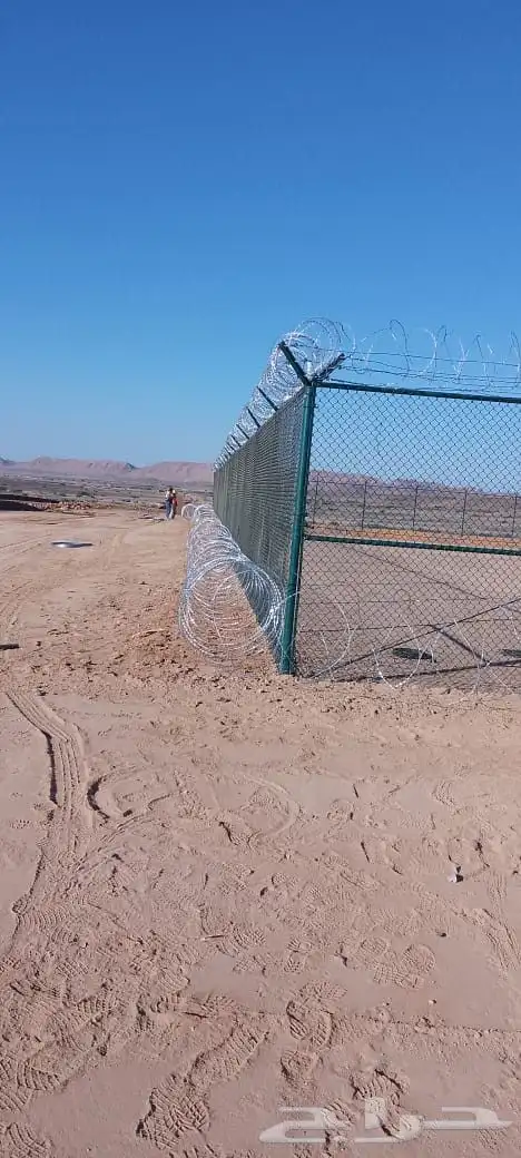 توريد وتوركيب شبوك وجميع انواع المظلات واعمال الحجر  شبوك 1