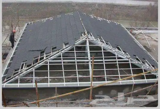 معلم حداد مصرى مقيم خبره في أعمال القرميد والساندوتش بانل وا 1