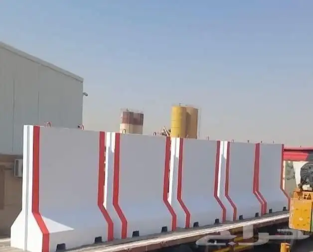 حواجز خرسانية نيوجرسي سفتي مصدات قواعد انارة 4