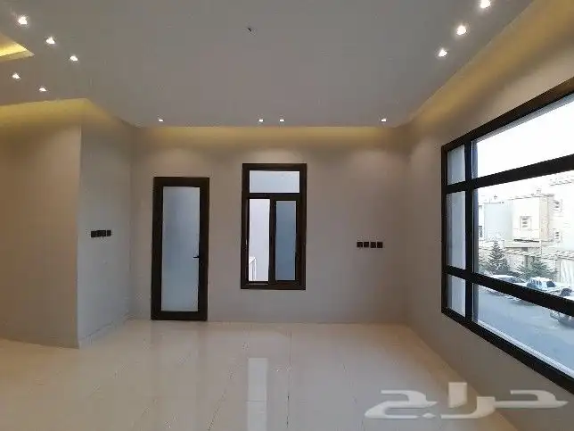 للبيع فيلا دبلكس دورين وملحق تشطيب VIPبدرة الموسي قرب الممشى 17