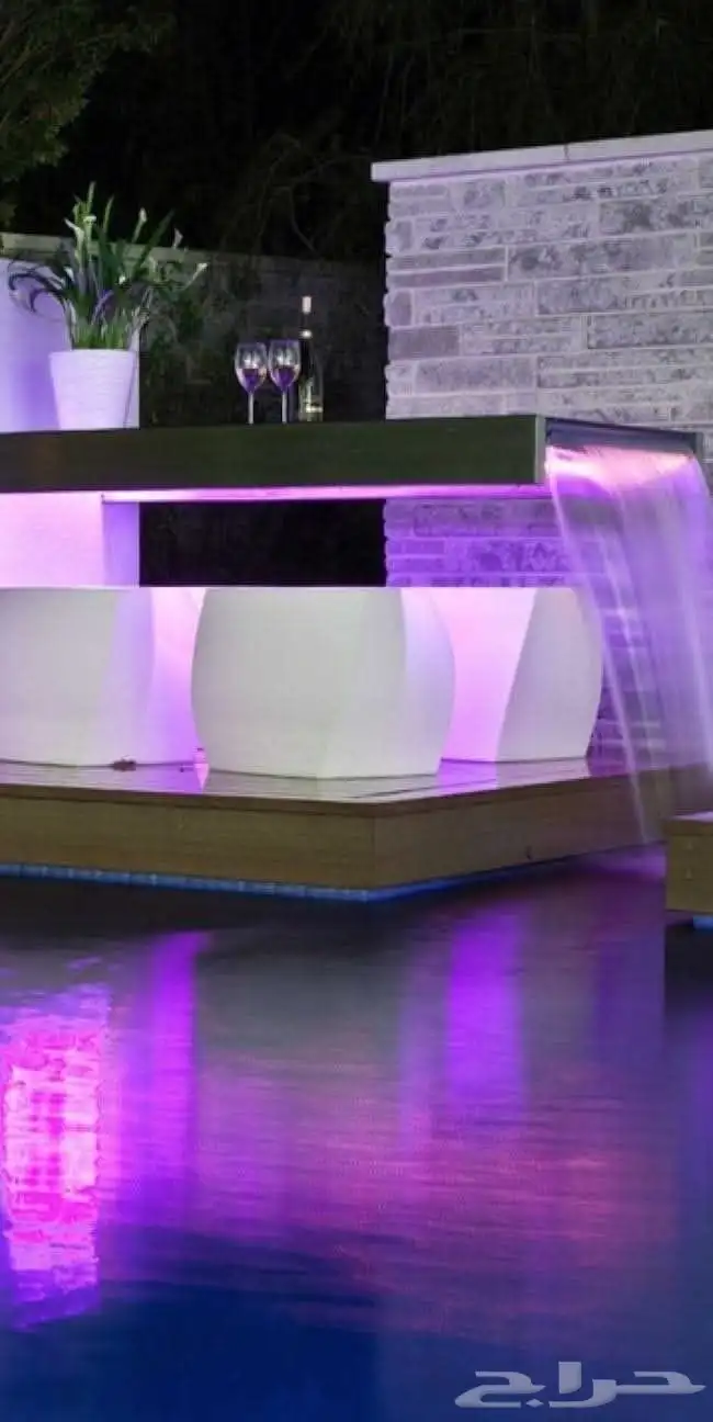 طاولة شلال مودرن بإضاءة LED ثابتة أو متنقلة بتصميم فاخر لح 1