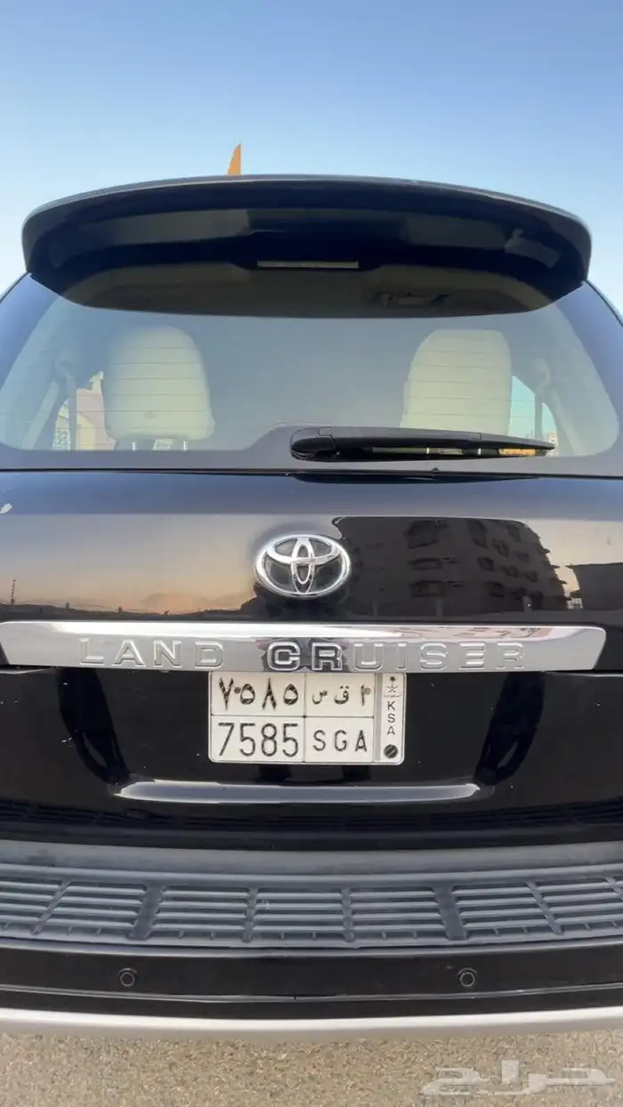 لاند كروزر vxr موديل 1