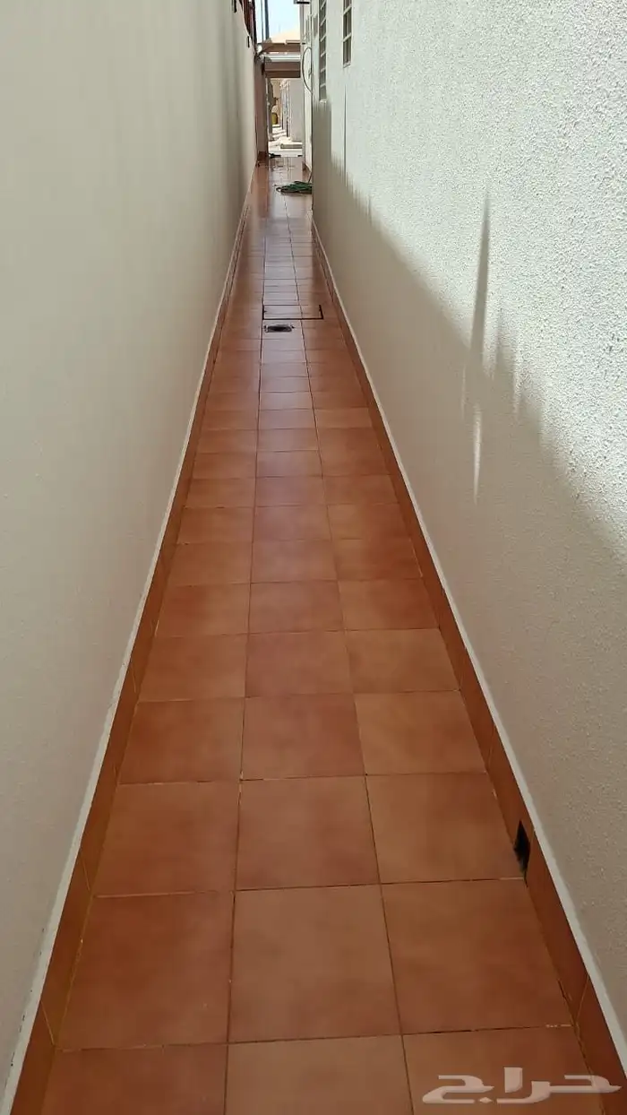 جلي بلاط الحراج 3