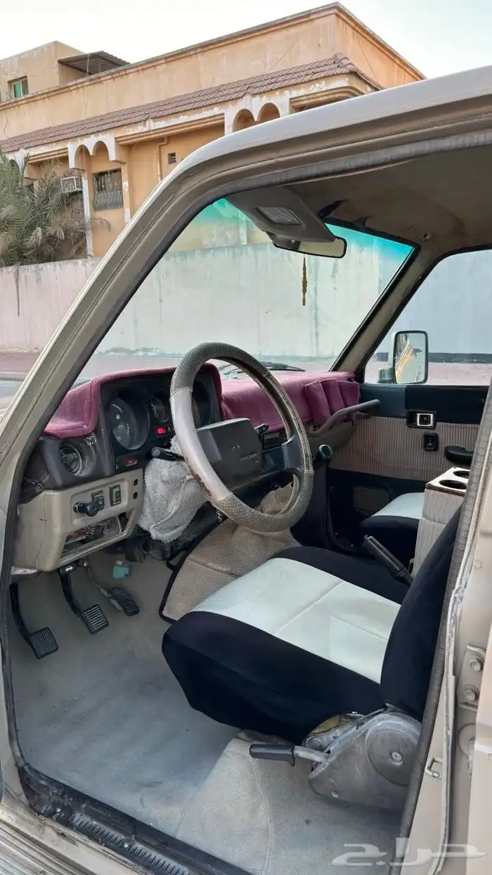 جيب تويوتا موديل 85 مكينة قير و دفرنش ماشي 450 000 9