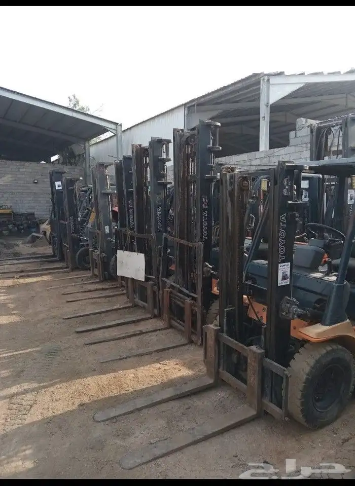 تأجير وصيانة جميع الرافعات الشوكية 0