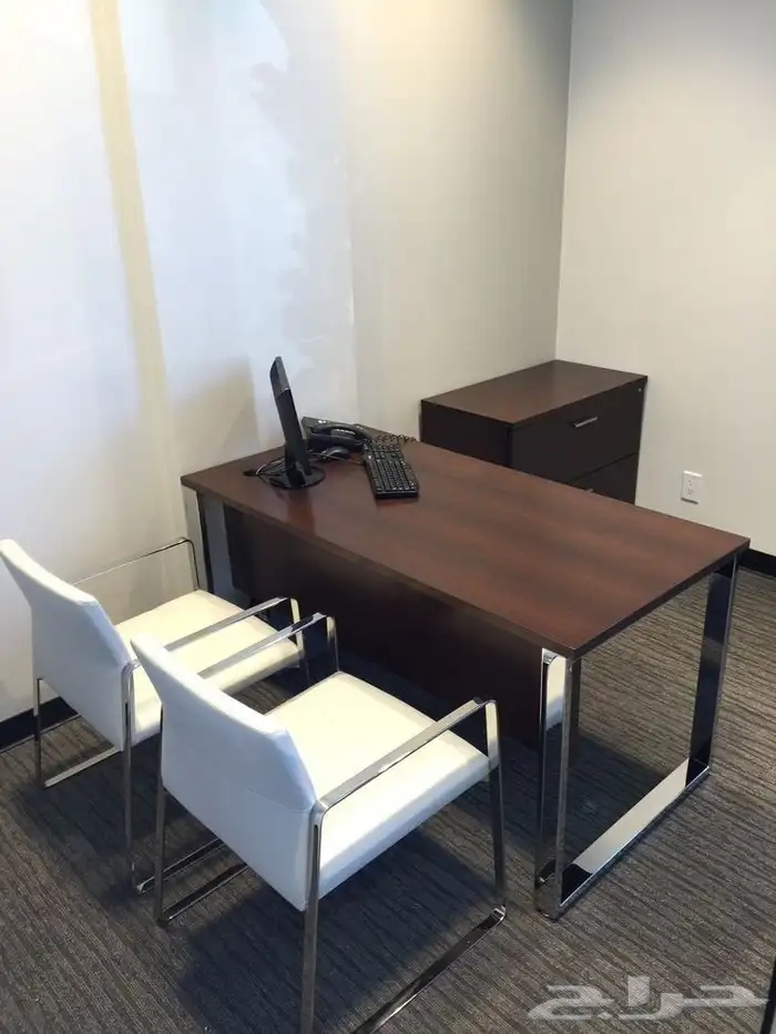 أثاث مكتبي متين بتصاميم عصرية 23