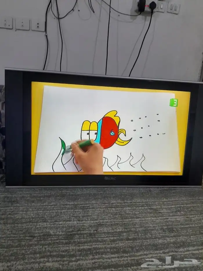 الموقع الخرج شاشه 47بوصة عاديه مع الريموت والقاعده عالشرط 1