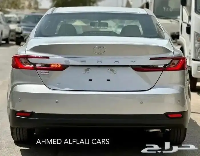 تويوتا كامري استاندر 2025 3