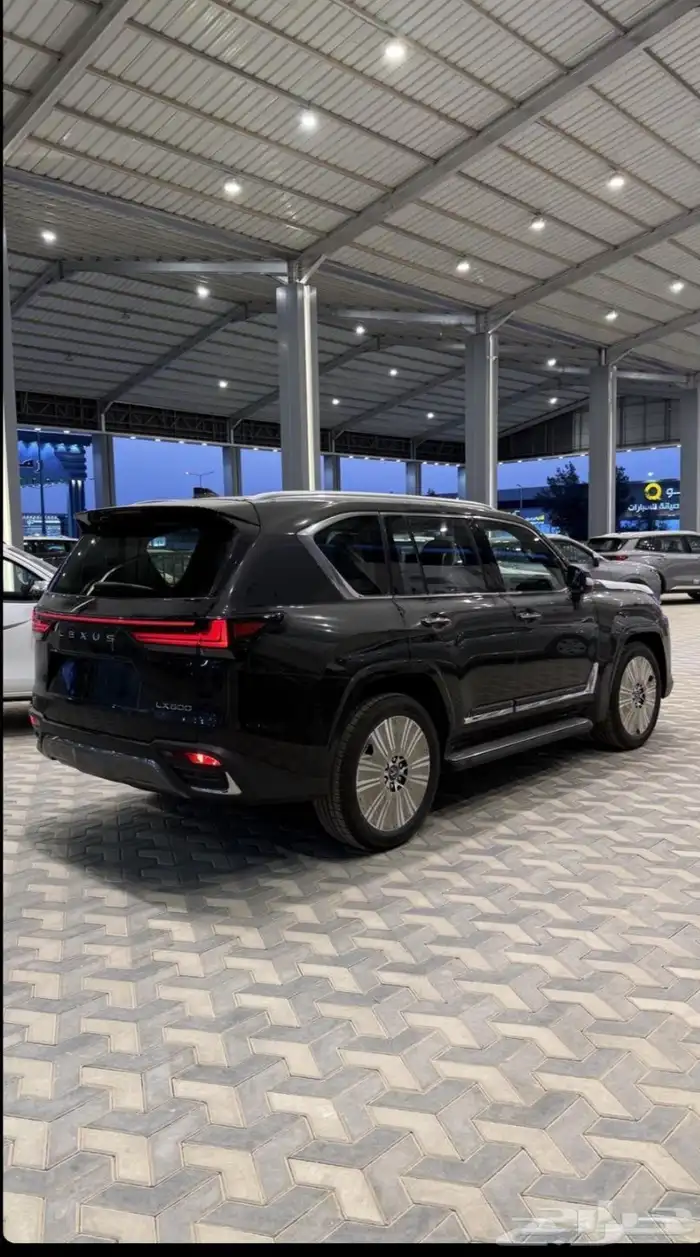 لكزس LX600 BB سعودي ابيض دخليه اسود داخليه جملي ( 2025 ) 5