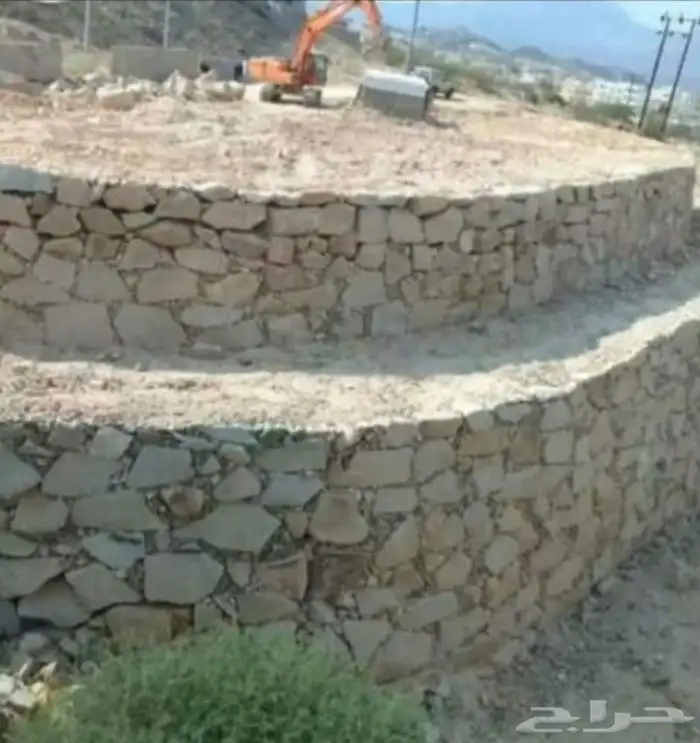 بوكلين لبنيان الحجر وقص الاراضي 4