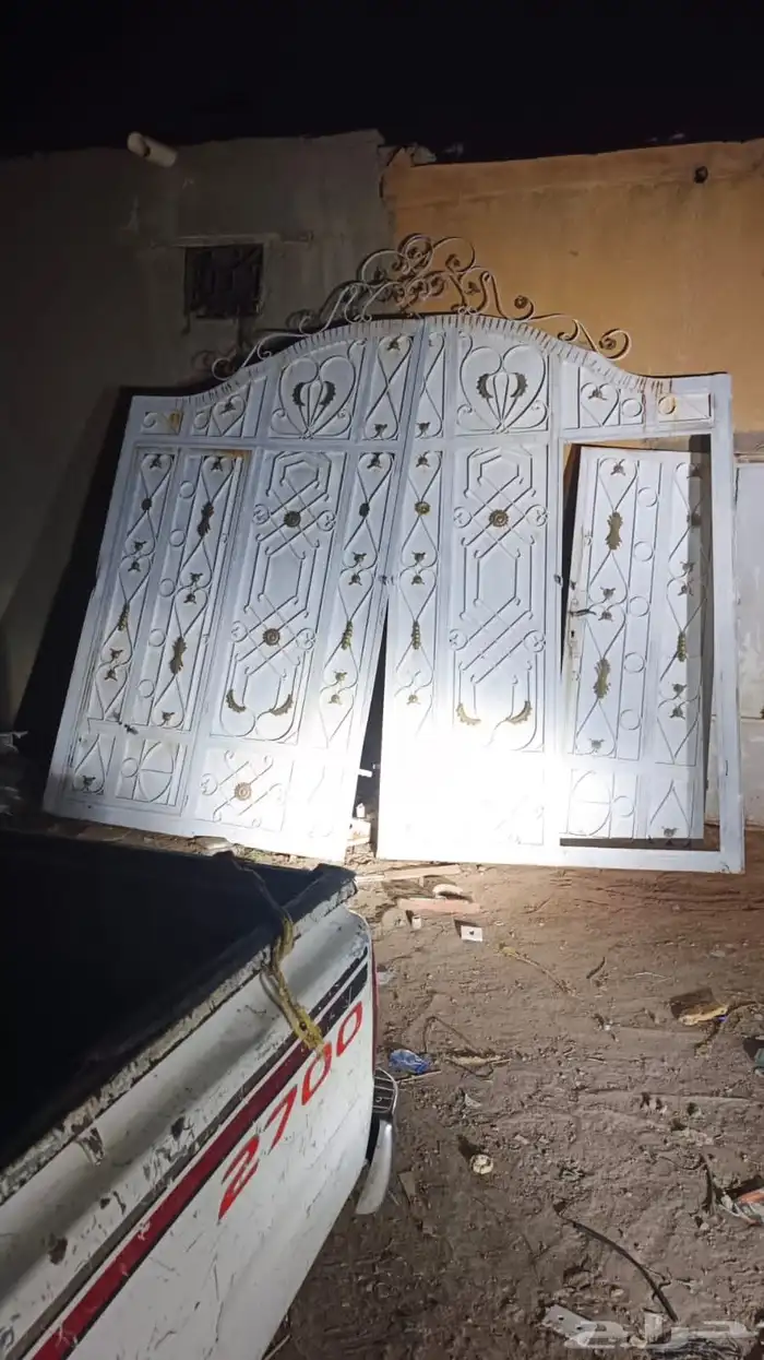 بوابة للبيع 0