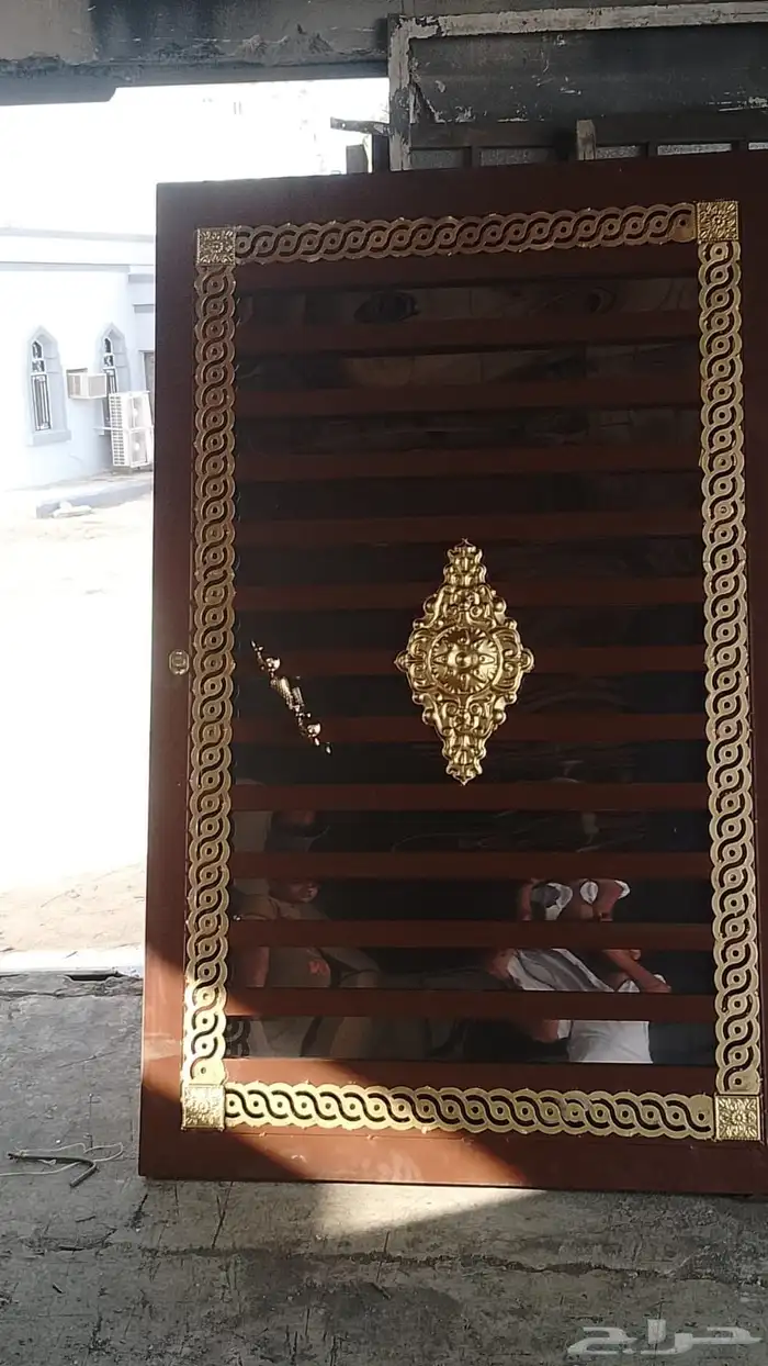 معلم حداد ھناجر ابواب شبابيك قرميد سندوتش بانل طاولات سواتر 9