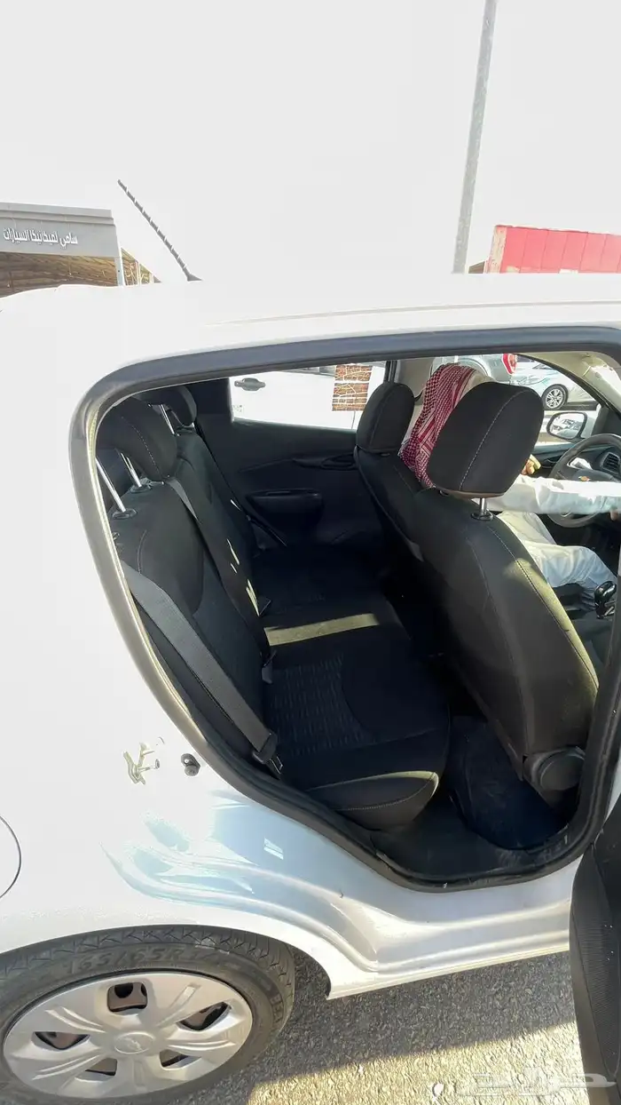 سيارة سبارك 1