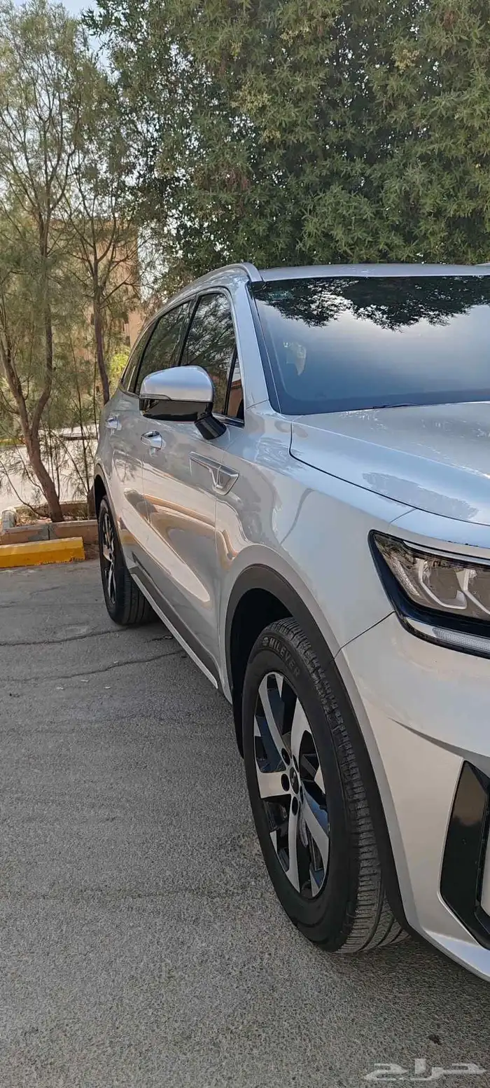 كيا سورنتو 4 سلندر بنزين .. موديل 2022 3