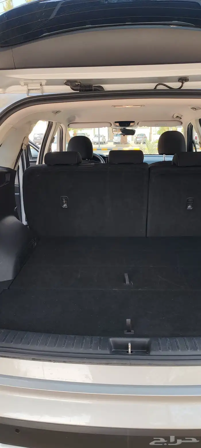 كيا سورنتو 4 سلندر بنزين .. موديل 2022 15