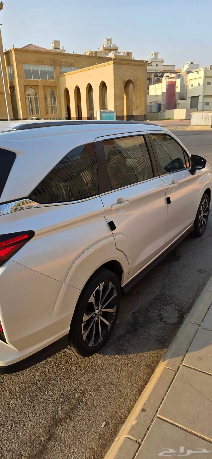 للبيع فيلوز 2024 1