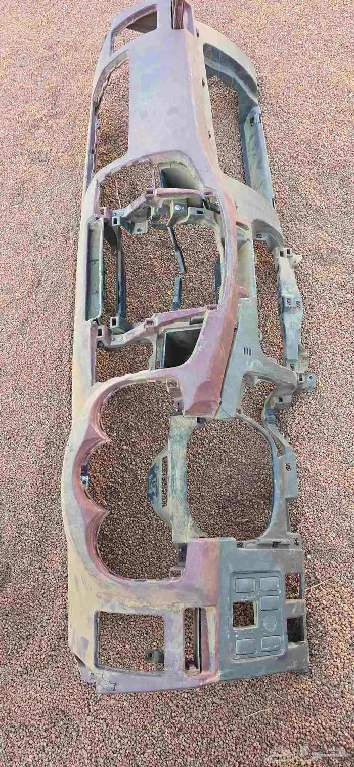 قطع غيار هايلكس 13