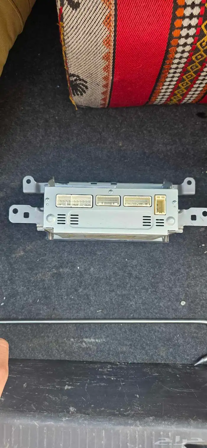 شاشة يارس 2021 وكاله للبيع 2