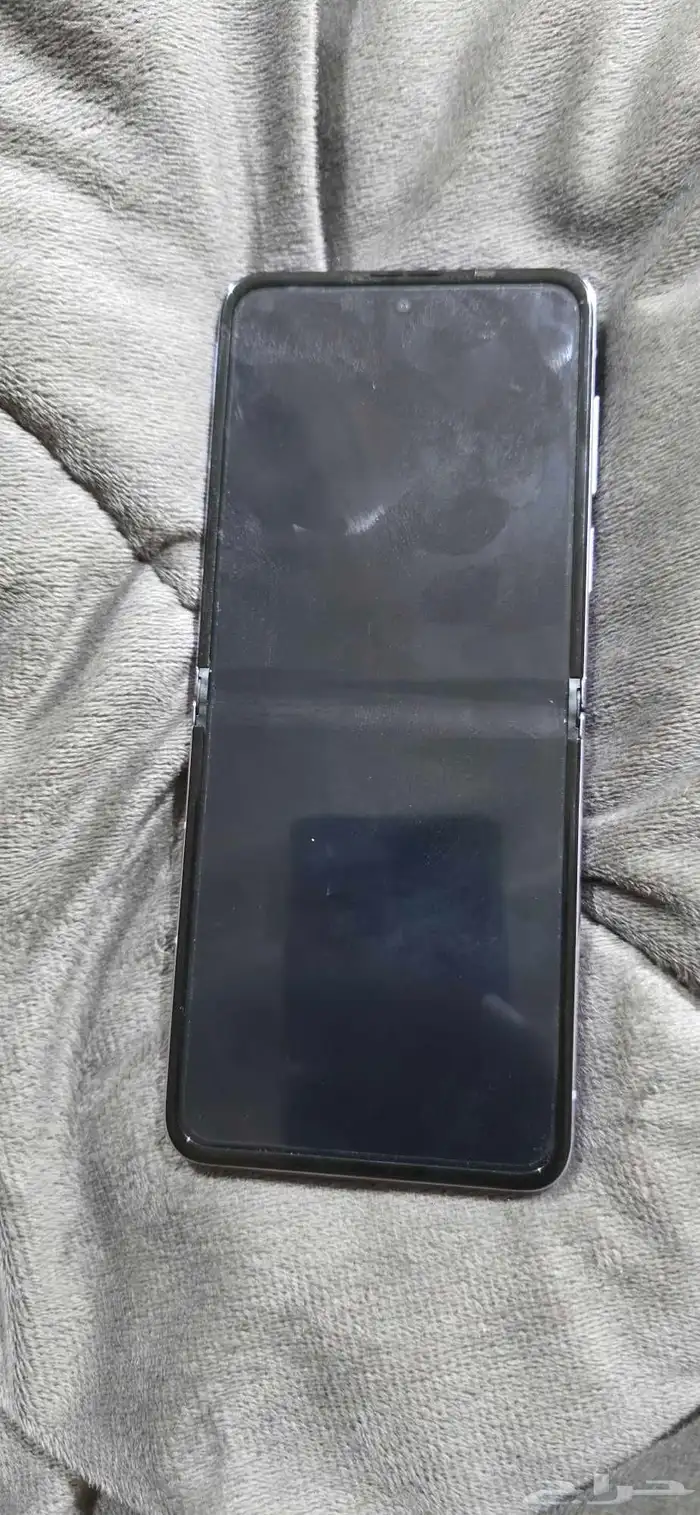 tecno phantom v flip 5g 1