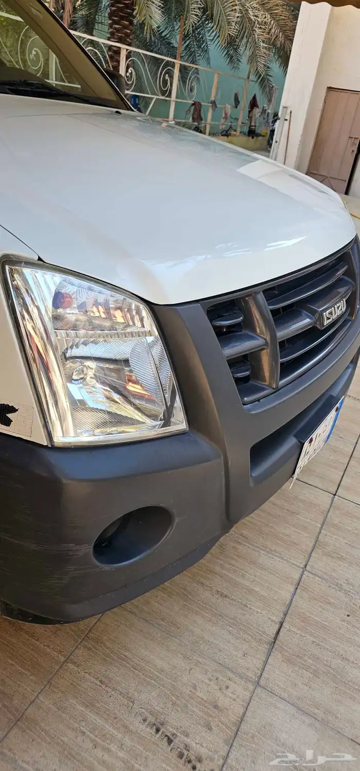 ايسوزو غمارة ديماكس جوانب 2012 نظيفه 3