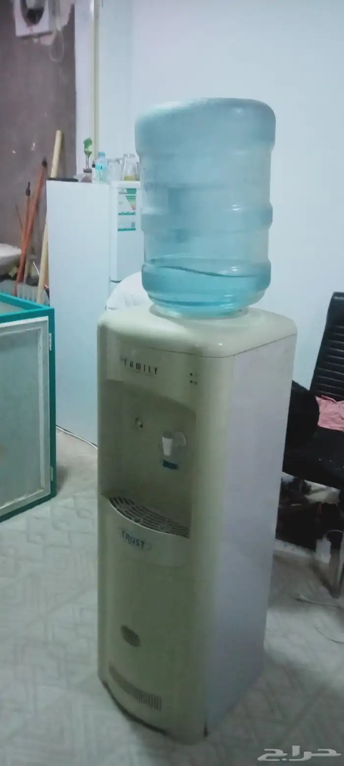 موزع مياه للبيع فقط 120 ريال 0