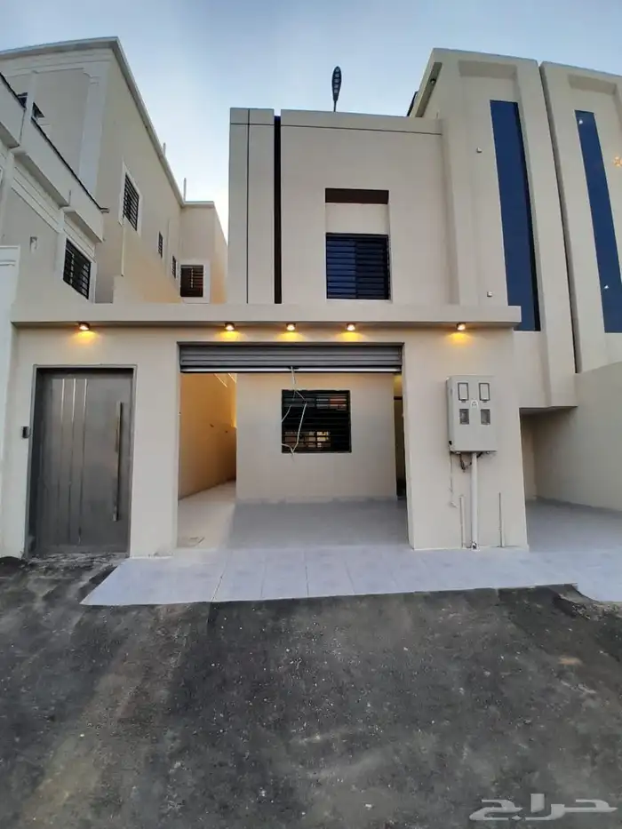 للبيع روف ارضي مع ملحق بمدخل سيارة تشطيبات فاخره بسعر 620الف 0