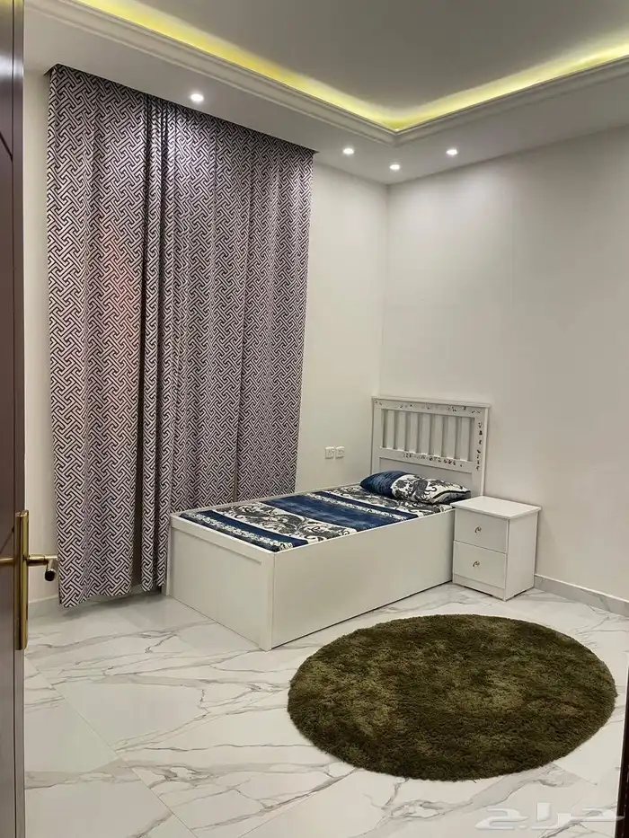شقه مفروشه للايجار بالمهديه خلف جامع المهديه بسعر 3800 ريال 5