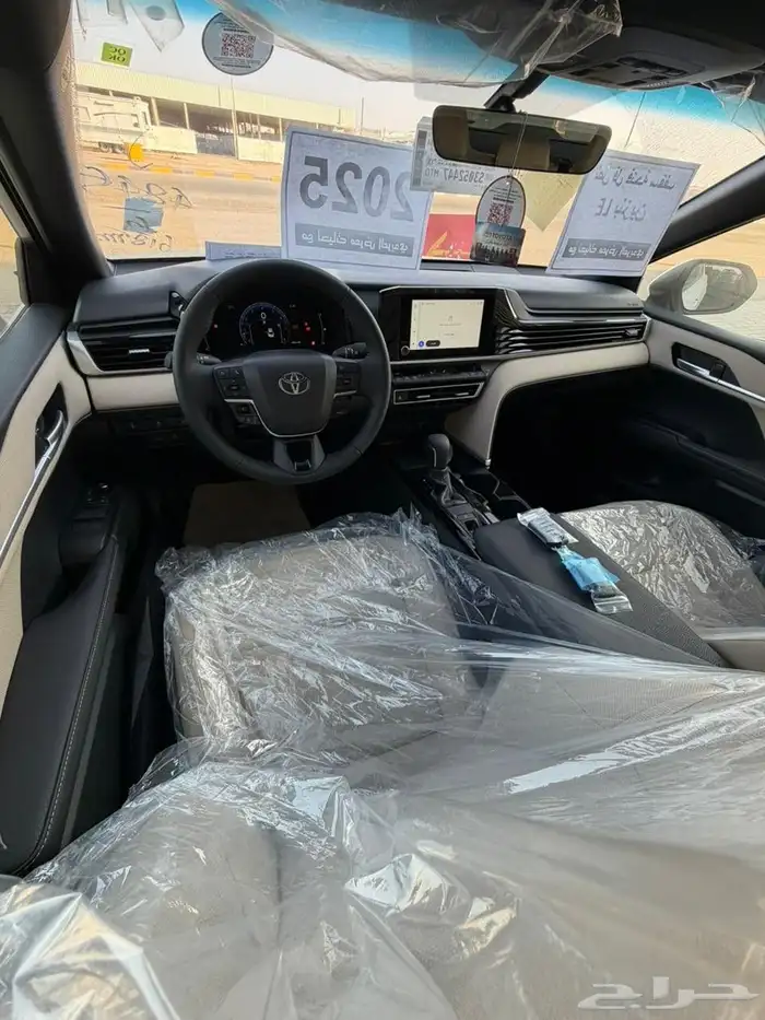 تويتا كامري LE بنزين موديل 2025 سعودي 6