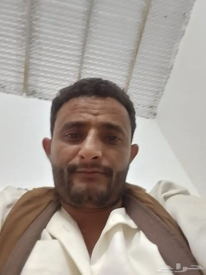 ابوريان الحميدي سائق نقل ثقيل يوجد لدي اقامه ساري ورخصه نقل 0