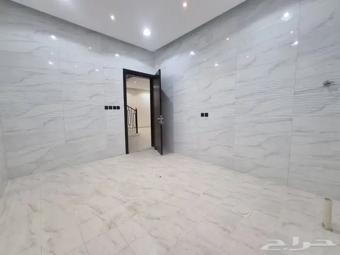 للبييع دبلكس جديد بحي الضاحي الشرقي 650 الف 5