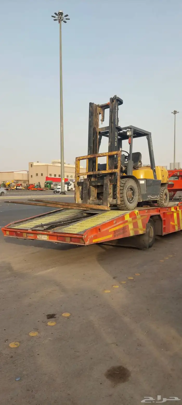 فوركلفت رافعه للايجار رافعة شوكية 1