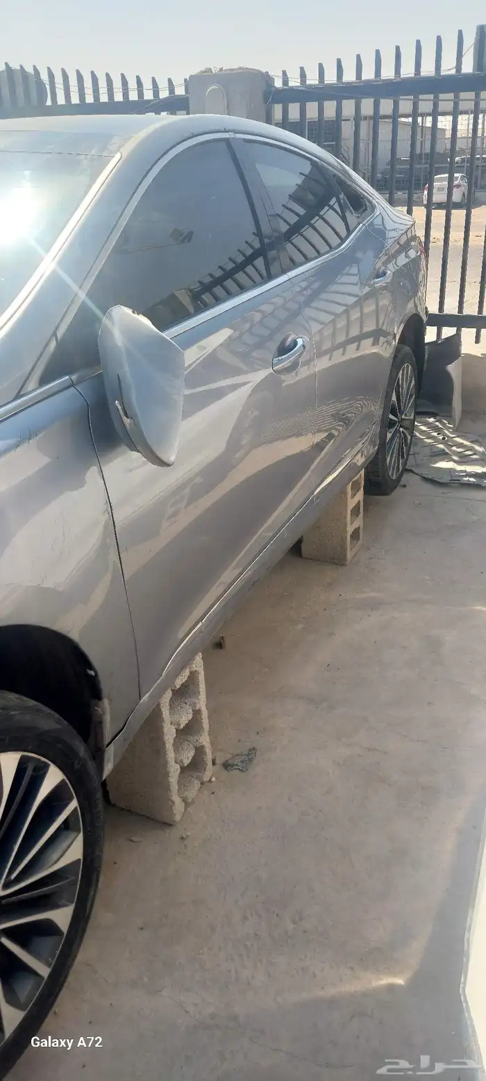 ازيرا 2015 مصدومه تشليح قطع غيار فقط 1