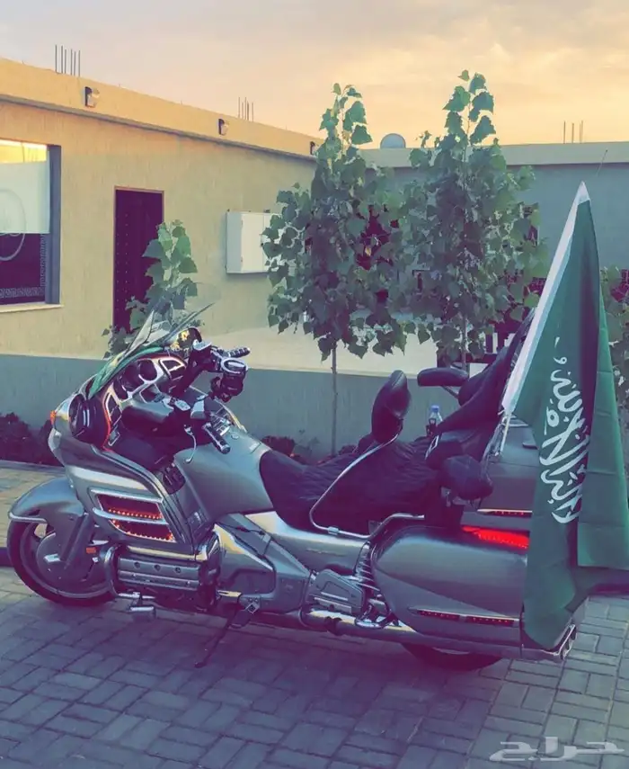 دباب قولد ونق رحال 2002 0