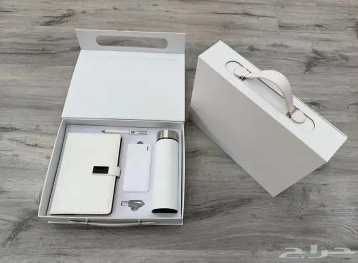 نصمم مشروعك كامل تصميم الشعار  البكجينق والتغليف   بوكسات - 2