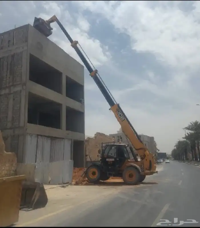 ابو احمد لتاجير المعدات الثقيله كرينات سيزر لف ومالفت رافعات 0