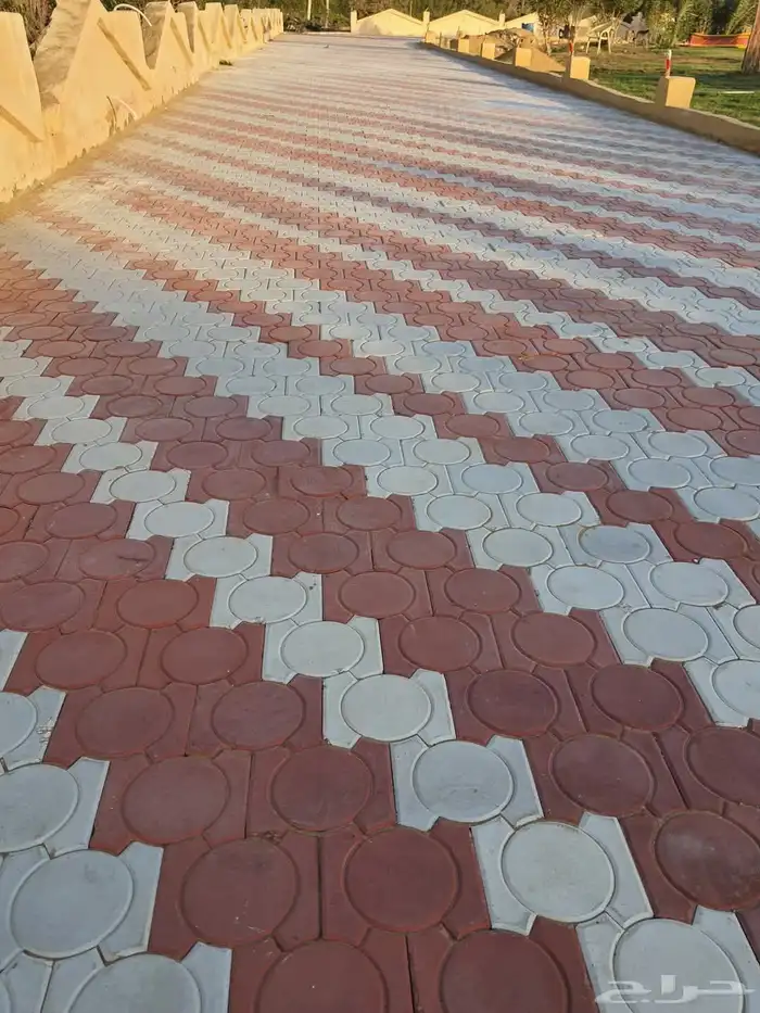 ابو ادهم مقاول بندورات وانترلوك شغل مخططات وحدائق أحواش 0