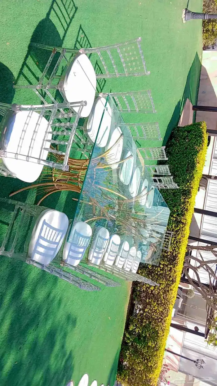 طاولات قزاز وكراسي كرلك شفاف وطاولات عشاء طاولات بوفي 3