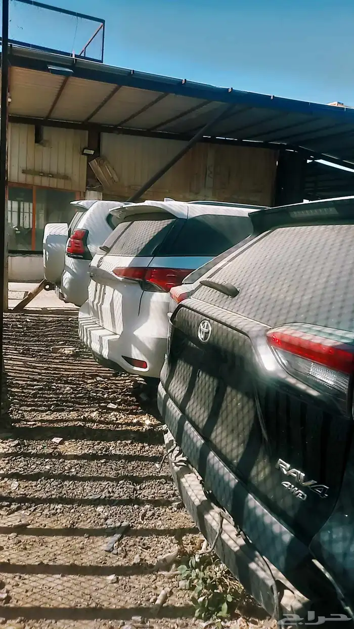 قطع غيار تشليح جيب برادو 3