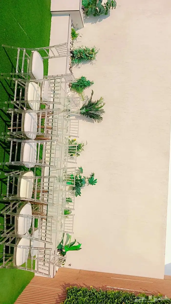 طاولات قزاز وكراسي كرلك شفاف وطاولات عشاء طاولات بوفي 0