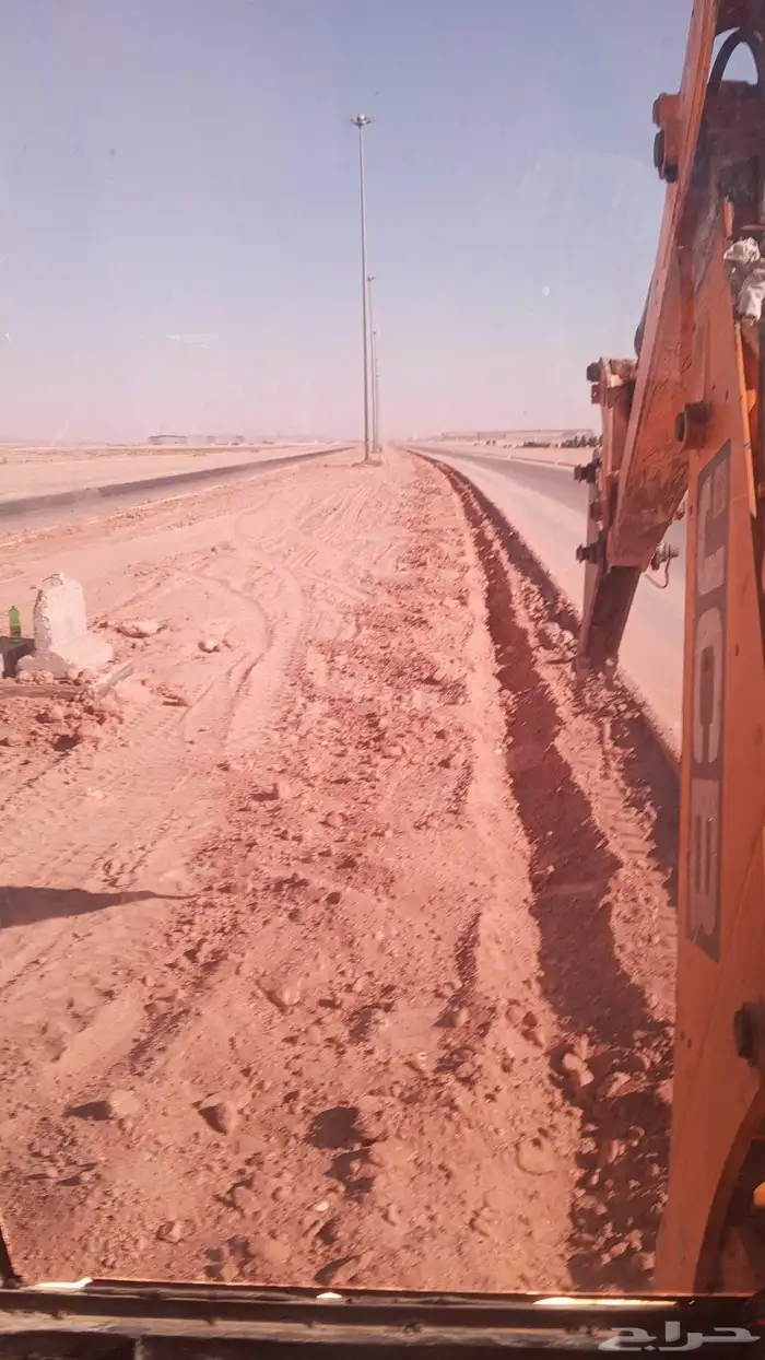 جي سي بي عرجا للايجار ببكات رصاصه وايت مويه 0