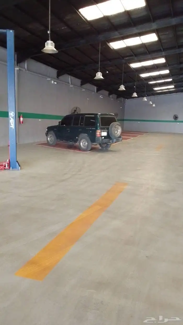 للبيع مستبيشي باجيرو موديل 2001 ستاندر ما يشتكي الا من القير 5