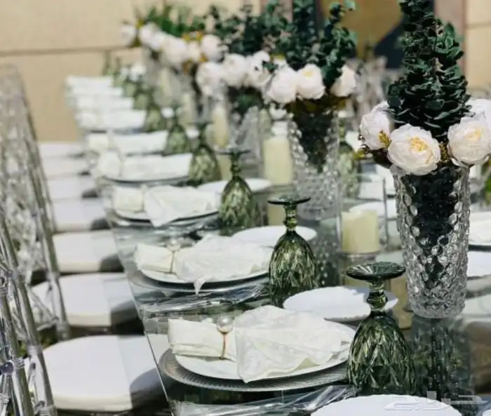 تاجير كراسي ملكي واحمر وعادي وشفاف طاولات زجاج خشب سماعات 2